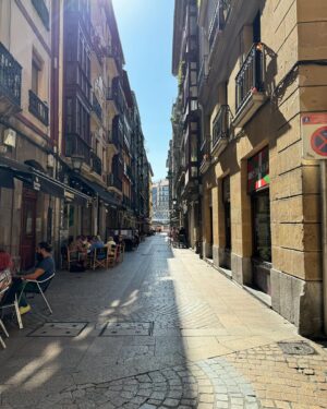 Bianca Bradey Instagram - Bilbao 🤎