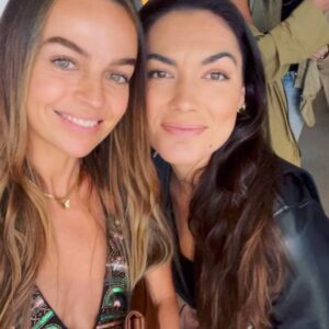 Bianca Bradey Instagram - Sundays with Rox. Still life. & video….. 

(Special mention to the man in the background. Legend 🤧😂👌🏼)