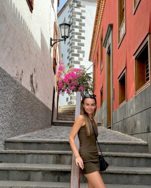 Bianca Bradey Instagram - More wanderings in old towns 🌺