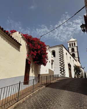 Bianca Bradey Instagram - More wanderings in old towns 🌺