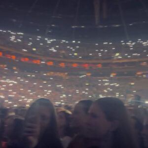 Bianca Cristovao Instagram - Words can’t describe the vibe of this  epic night @bennycristo concert @o2arenapraha 
Proud sister 😭 ❤️ #bestconcertever
