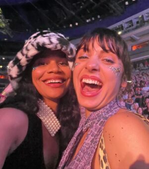 Bianca Cristovao Instagram - Words can’t describe the vibe of this  epic night @bennycristo concert @o2arenapraha 
Proud sister 😭 ❤️ #bestconcertever