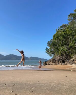 Bianca Muller Instagram - Carrossel de férias com meus amores.