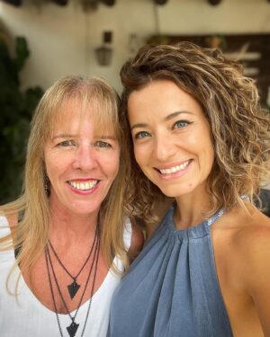 Bianca Muller Instagram - Retratos de um final de semana do amor!
Feliz aniversário pra minha Deusa da criação ❤️🌷
Te amo mãe.
E obrigada a todos meus amigos amados que estiveram presente celebrando essa lindeza ❤️🌷🙏🏻
Como é bom ter amigos!!!
Faltou foto com tanta gente…
