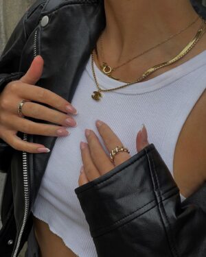 Bianca Pilon Instagram - details
