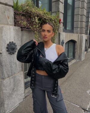 Bianca Pilon Instagram - today’s look
