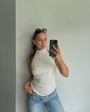 Bianca Pilon Instagram - cute jeans

@peppermayo #peppermayo