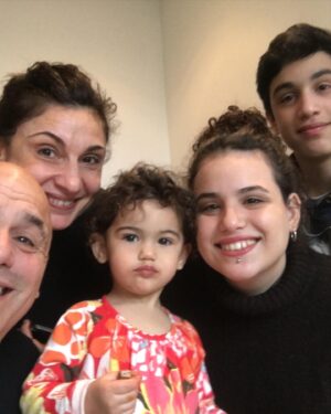Bicho Gómez Instagram - 2021 fuiste bastante choto! A los que se fueron los voy a recordar con mucho amor! Pero me voy a quedar con las cosas maravillosas! Algunas imágenes. De muchas. Igualmente gracias!
