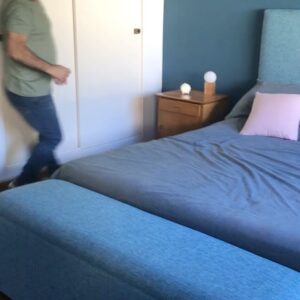 Bicho Gómez Instagram - Remodelamos nuestro dormitorio y los amigos de @tucasa.design nos mandaron este hermoso respaldo y pie de cama con baulera incluida.  Mil gracias @tucasa.design . . .  Gracias @may_ariadna !!!