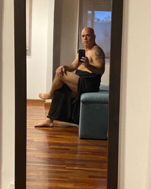 Bicho Gómez Instagram - Aveces me siento muy sexy, pero cuando me veo bien, me doy cuenta que soy un gordito boludo pero simpático!!