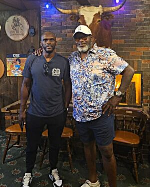 Big Moe Cason Instagram - Eating dinner at @iowabeefsteakhouse it’s like family there.. I worked there when I was 16 and 17. NFL champ Isaac Bruce was in town on business and stopped in for a great steak dinner.🙌🏾🇺🇸🎯