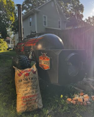 Big Moe Cason Instagram - Beautiful morning and a great day to make some Q!🔥🎯🇺🇸✊🏾 @boglinebushcoal @bog.line #moecasonbbq #bbq #lowandslow #4thofjuly #familytime #cookingforfamilyandfriends @silverfernfarms #lambroast #chickenwings #beefshortribs #bbqfamily
