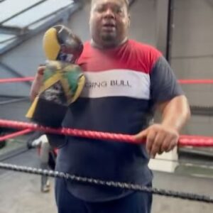 Big Narstie Instagram - @base_boxing @musclebasegym let’s go champ ❤️🙏🏿⭐️🦍💯👀💨 #bdl