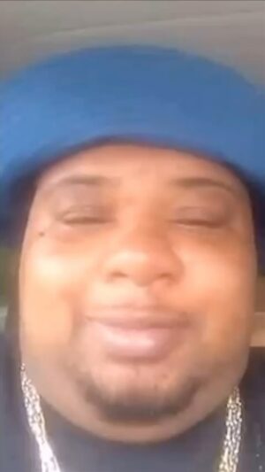 Big Narstie Instagram - 420 tomorrow Hyde park @bignarstiemedical 🤯💣💯 vibes. Bringing da mic 420 cypher 💯🔊🥊