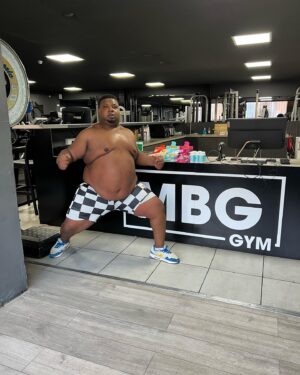 Big Narstie Instagram - Narstie sesh lol @musclebasegym any new excersise you can give me lemme no ❤️⭐️🙏🏿💯