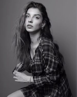 Bihter Delüv Instagram - ♠️

📸 @adnanonal 
@adnanonal.headshots