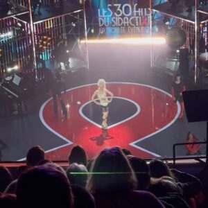 Bilal Hassani Instagram - En ce week-end du Sidaction, on compte sur vos dons et sur votre soutien pour la recherche. N’oubliez pas que chaque somme est importante, même la plus petite. N’hésitez pas, appelez le 110 !

Hanabi, Naysha, Fanaa, Candy, vous avez toutes répondues présentes au profit du Sidaction. Sachez qu’une joie infinie a rempli mon cœur quand on est arrivé sur scène pour notre performance. Encore merci de m’avoir soutenue pour cette cause qui me tient très à cœur. 

Hanabi, merci pour ton ardeur et ton professionnalisme dans la création de ce magnifique tableau. Tu nous as toutes fait briller sur scène au grand plaisir du public et des téléspectateurs de France 2.

Naysha ma star, tu as fait du chemin depuis notre première rencontre. Partager la scène avec toi a été un honneur !

Fana mon rayon de soleil de la journée. Ta proposition artistique est de plus en plus riche, bravo ! Merci pour la créa Makeup pour toi et pour les filles.

Candy, tu as été vive et brillante sur scène. Ton énergie m’a tellement nourrie.

Clotilde, je t’ai demandé une face card tu m’a fait une face economy 

Dorian, qu’elle brio quoi wowwww this HAIIIIIR!!

And so much love to Nikita for helping me achieve this Gauthier/Madonna reference on stage, JPG seemed to like it backstage 🫶

I’ll be back soon with a new skin; the quake hasn’t started yet…