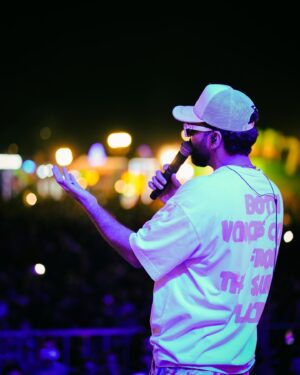 Bilal Saeed Instagram - Both voices come from the same place ☝🏼

#soulfest2024 #isb 🙏❤️