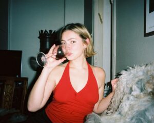 Billie Barker Instagram - Noen fine dager og den dagen Buffy klorte meg på øyelokket