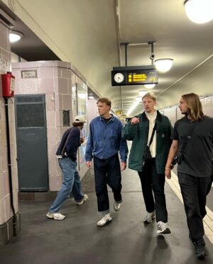 Billie Barker Instagram - Har det kjempefint i Berlin