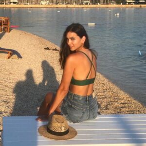 Billur Yazgan Instagram - Şarkıya aşık olmak ❣️