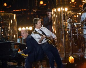 Billy Joel Instagram - Happy Birthday @PaulMcCartney!

Billy Joel and Paul McCartney perform at Shea Stadium, July 18, 2008
📸: @myrnasuarezphoto