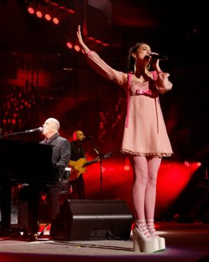 Billy Joel Instagram - About last Night! @thegarden @alexarayjoel ➡️ #SetList

📸 @taylorehill
#AlexaRayJoel #MadisonSquareGarden