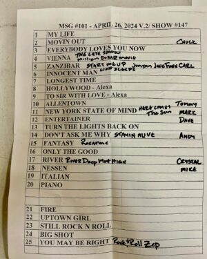 Billy Joel Instagram - About last Night! @thegarden @alexarayjoel ➡️ #SetList

📸 @taylorehill
#AlexaRayJoel #MadisonSquareGarden