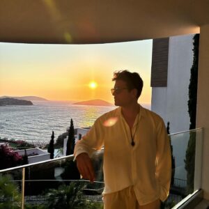 Birand Tunca Instagram - 🌞 

#ellesummerweekend 
#esw2023