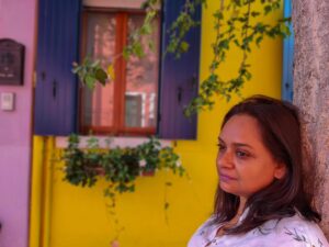 Birsa Dasgupta Instagram - Portraits of the Birthday Girl clicked by yours truly 🩵🌹🍻🌻🥳 🌠

#happybirthday #partner #love #life #travel #live #happy #instagood #instamood #instalove #instaphoto #photo #iphonography #photogram #photography #portrait #portraitphotography #world #trip #breathe #together #livetotravel #couplegoals #loveofmylife