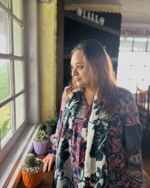 Birsa Dasgupta Instagram - Posing, mostly

Andrew Yule Tea Estate 
6th of July, 2024

#pose #photo #green #mountains #tea #photography #partner #travel #trip #travelphotography #love #life