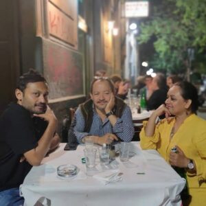 Birsa Dasgupta Instagram - Hello Isabella, Alessandro, Tommaso.. when do we meet again? Shall it be in Rome or New York or in India? Wish to hear stories of Gill and Roberto! Why don't we revive Sonali's boutique? Keen to show you films made by Hari, Raja, Ribhu and me! Would love to hear more about your stunning mama, Isa! How's your new film shaping up Ale? Let's plan a reunion soon! 

@isabellarossellini @alessandro_rossellini 

Rossellini - Dasgupta
A family full of actors and filmmakers! 

#family #italy #india #history #cinema #love #life