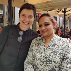 Birsa Dasgupta Instagram - Hello Isabella, Alessandro, Tommaso.. when do we meet again? Shall it be in Rome or New York or in India? Wish to hear stories of Gill and Roberto! Why don't we revive Sonali's boutique? Keen to show you films made by Hari, Raja, Ribhu and me! Would love to hear more about your stunning mama, Isa! How's your new film shaping up Ale? Let's plan a reunion soon! 

@isabellarossellini @alessandro_rossellini 

Rossellini - Dasgupta
A family full of actors and filmmakers! 

#family #italy #india #history #cinema #love #life