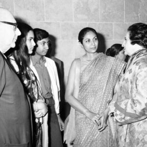 Birsa Dasgupta Instagram - Hello Isabella, Alessandro, Tommaso.. when do we meet again? Shall it be in Rome or New York or in India? Wish to hear stories of Gill and Roberto! Why don't we revive Sonali's boutique? Keen to show you films made by Hari, Raja, Ribhu and me! Would love to hear more about your stunning mama, Isa! How's your new film shaping up Ale? Let's plan a reunion soon! 

@isabellarossellini @alessandro_rossellini 

Rossellini - Dasgupta
A family full of actors and filmmakers! 

#family #italy #india #history #cinema #love #life