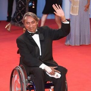Birsa Dasgupta Instagram - Hello Isabella, Alessandro, Tommaso.. when do we meet again? Shall it be in Rome or New York or in India? Wish to hear stories of Gill and Roberto! Why don't we revive Sonali's boutique? Keen to show you films made by Hari, Raja, Ribhu and me! Would love to hear more about your stunning mama, Isa! How's your new film shaping up Ale? Let's plan a reunion soon! 

@isabellarossellini @alessandro_rossellini 

Rossellini - Dasgupta
A family full of actors and filmmakers! 

#family #italy #india #history #cinema #love #life