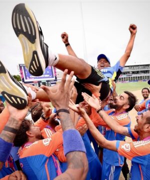 Birsa Dasgupta Instagram - On The Top Of The World 🇮🇳

#t20worldcup #india #champions #cricket #team #dream #believe #unity #bonding #passion #skills #friends #meninblue 

@indiancricketteam @rohitsharma45 @virat.kohli @rishabpant @surya_14kumar @dubeshivam @hardikpandya93 @royalnavghan @kuldeep_18 @jaspritb1 @_arshdeep.singh__ @akshar.patel @rahuldravidofficial @t20worldcup