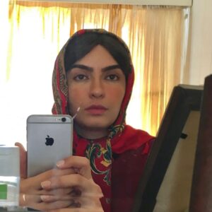 Bita Ahmadi Instagram - سريال "خواب زده" كاري از سيروس مقدم
در نقش "زيبنده" كاراكتري كه دوستش دارم
هر سه شنبه در شبكه خانگي
عكس خودم پشت صحنه
———————————
#بيتا_احمدي #bitaahmadi