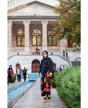 Bita Ahmadi Instagram - 🍁
نوبهار حسن آید سوی باغ
بشکفد آن شاخه‌های تر بلی
———————————
#مولانا #بيتا_احمدي #bitaahmadi