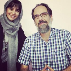 Bita Beigi Instagram - امروز جلسه دفاع من 👩🏻‍🎓👩🏻‍🎓
با تشكر از جناب دكتر شهرام زرگر ، جناب دكتر محمد حسين ناصر بخت، جناب دكتر قطب الدين صادقى، جناب دكتر امير حسين بابايى و سر كار خانم بنى اسدى عزيزم 🧡
