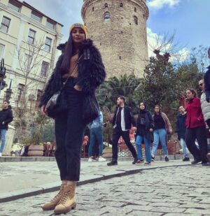 Bita Beigi Instagram - زندگي در جزيئات پنهانه ...
hayat detaylarda gizli ... #😊 #🙌🏻