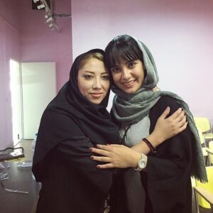 Bita Beigi Instagram - امروز جلسه دفاع من 👩🏻‍🎓👩🏻‍🎓
با تشكر از جناب دكتر شهرام زرگر ، جناب دكتر محمد حسين ناصر بخت، جناب دكتر قطب الدين صادقى، جناب دكتر امير حسين بابايى و سر كار خانم بنى اسدى عزيزم 🧡