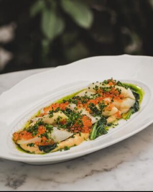 Björn Frantzén Instagram - Some new additions to the spring menu in Stockholm @brasserieastoria 

Lemon sole “Meunière”, puy lentils, sauce tartare & beurre noisette 
-
White asparagus, ramson, trout roe m, yuzu & beurre noisette Hollandaise
-
Veal minute, Café de Paris butter & green asparagus 
-
Gougères, jalapeño, English cheddar & honey
-
Spicy vodka rigatoni, sobrasada, pata negra & Thai basil