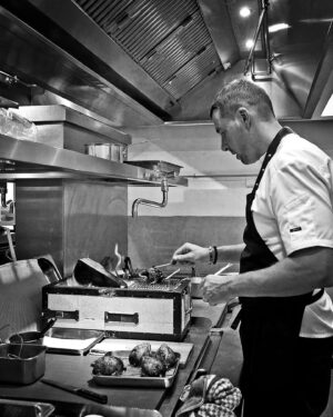 Björn Frantzén Instagram - Great tasting in Dubai last month for @restaurantfzn and @studiofrantzendubai opening end of October @atlantisthepalm