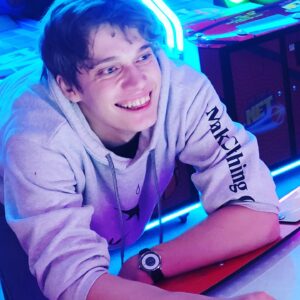Björn Mosten Instagram - God I love blinking lights