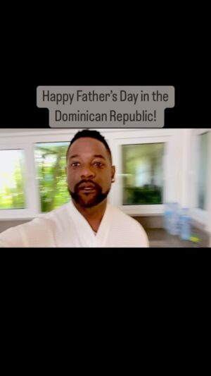 Blair Underwood Instagram - It’s Father’s Day somewhere in the world today! LOL. Hey, I’ll take it! How about EVERY day! @casadecampodr & @howelltalentrelations #casadecamporesort & #DominicanRepublic
#travelpartner