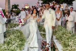 Blair Underwood Instagram - #BlendedFamily Incredibly proud of these young folks. Their heartfelt sentiments as they spoke from their souls & gave their toasts moved everyone in the place. pc:@martinameztoyphotography Gown by: @bridesbynona Hair & Make Up: @glamourbyshaniqua @casadecampodr @howelltalentrelations @isaia @caribbean_celebrations_rd @wallmanpr