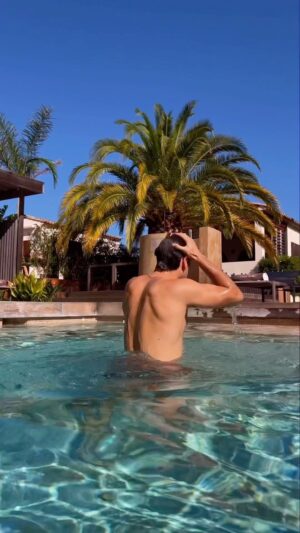 Blake Michael Instagram - Making summer last longer @villacosy