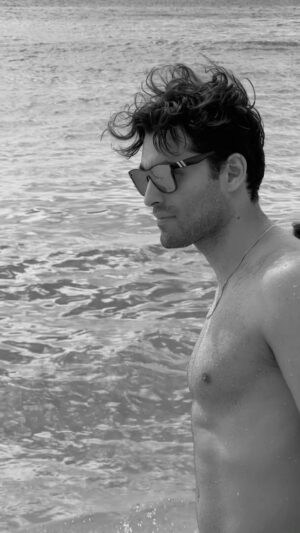 Blake Michael Instagram - On a beach on Hawaii