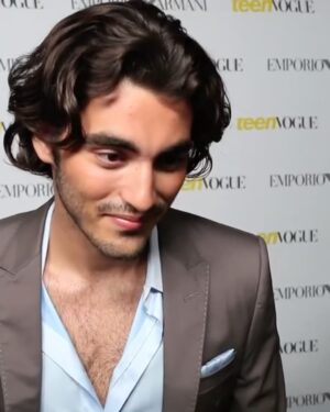 Blake Michael Instagram - Letting my camera roll choose my posts, this memory popped up circa 2015 
Happy Monday ✌️✨