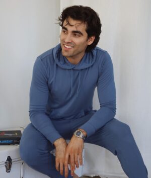 Blake Michael Instagram - guess how tall I am...?